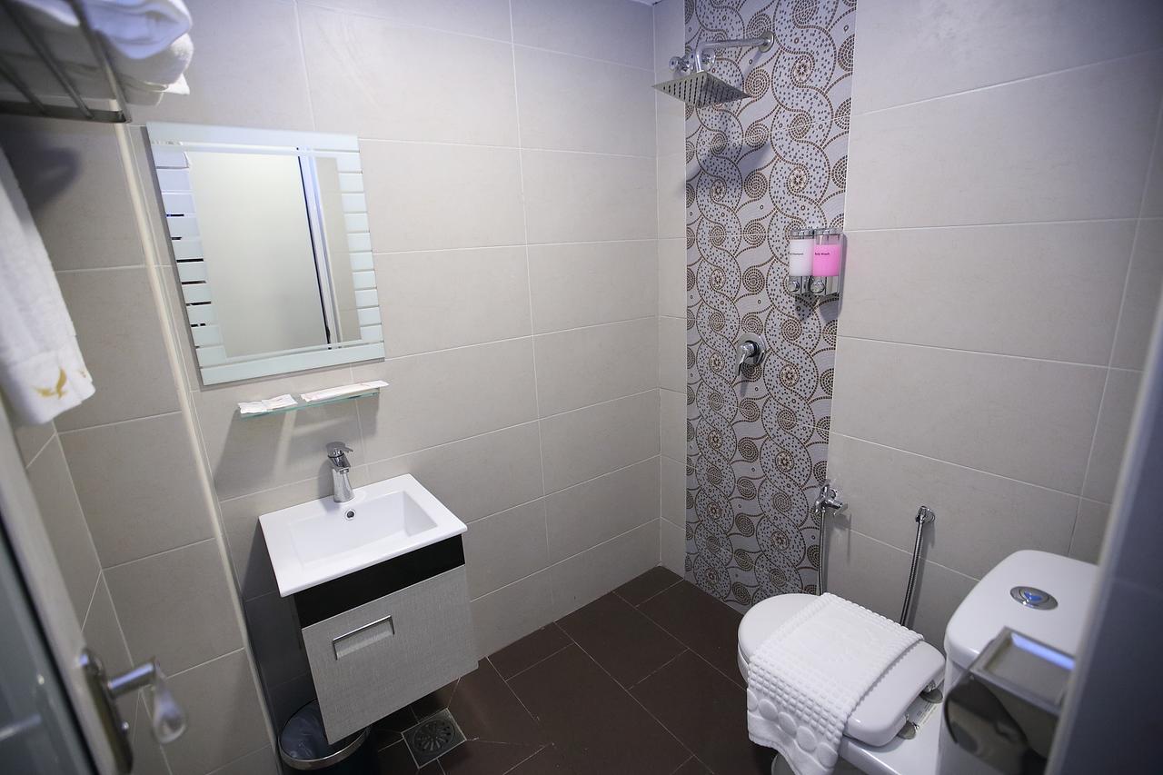 Al Khatiri Hotel Kubang Kerian Extérieur photo